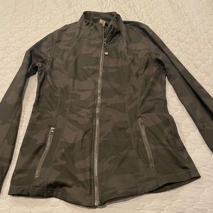 90 Degree By Reflex Athletic Camo Zip Up Form Fitting Jacket